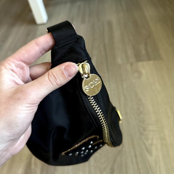Stoney Clover Lane Black Fanny Pack with Disney Minnie Mouse Pearl Bow Patch - Picture 3 of 9